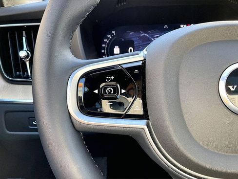 Certified 2026 Volvo XC60 B5 Plus w/ Protection Package Premier image 10