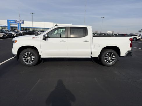 New 2026 Chevrolet Silverado 1500 LT image 8