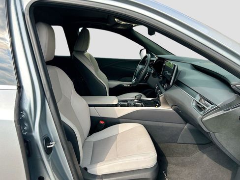 Used 2024 Lexus RX 350 Premium Plus w/ Convenience Package FWD image 16