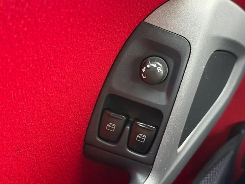 Used 2009 smart fortwo passion RWD image 27