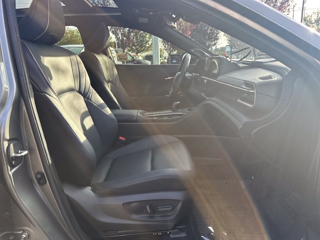 Certified 2023 Toyota Crown w/ Advanced Technology Package AWD/4WD image 17