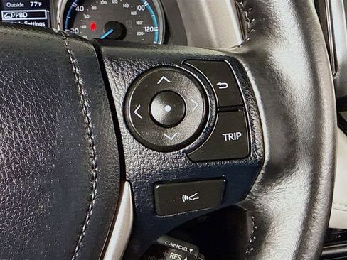 Certified 2018 Toyota RAV4 Limited w/ Advanced Technology Package image 14