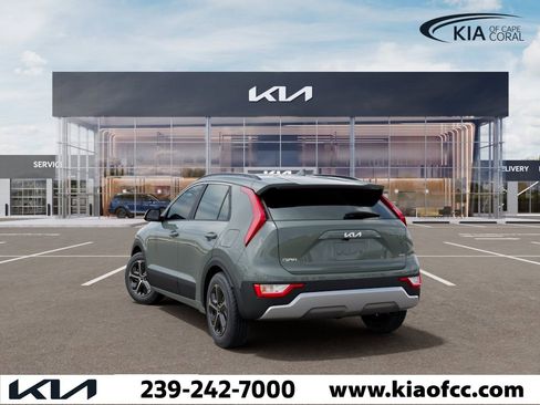 New 2026 Kia Niro EX FWD image 4
