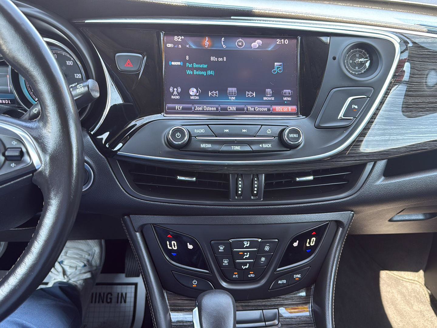 Used 2018 Buick Envision Essence AWD/4WD image 14