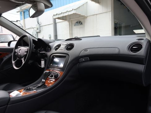 Used 2008 Mercedes-Benz SL 550 image 30