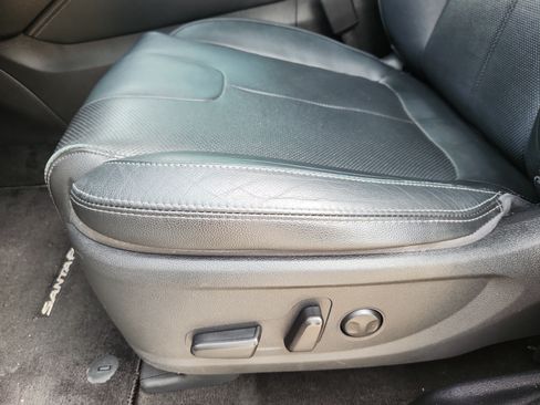 Used 2019 Hyundai Santa Fe Limited FWD image 10