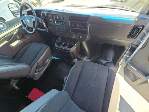 Used 2024 Chevrolet Express 2500 w/ Driver Convenience Package RWD image 28