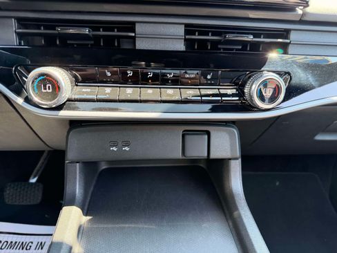 Used 2024 Honda Prologue Touring image 24