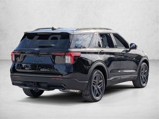 New 2026 Ford Explorer ST-Line w/ ST-Line Street Pack video 2