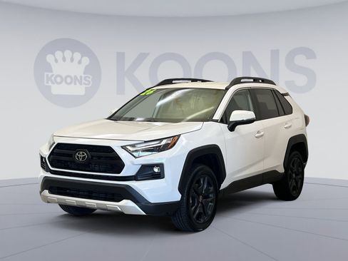 Used 2024 Toyota RAV4 Adventure AWD/4WD image 4