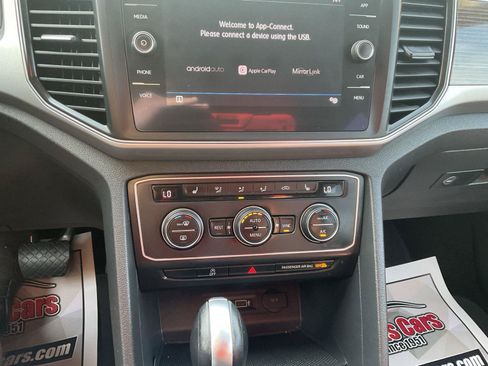 Used 2019 Volkswagen Atlas SE AWD/4WD image 18