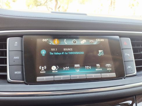 Used 2019 Buick Enclave Premium w/ Experience Buick Package AWD/4WD image 22