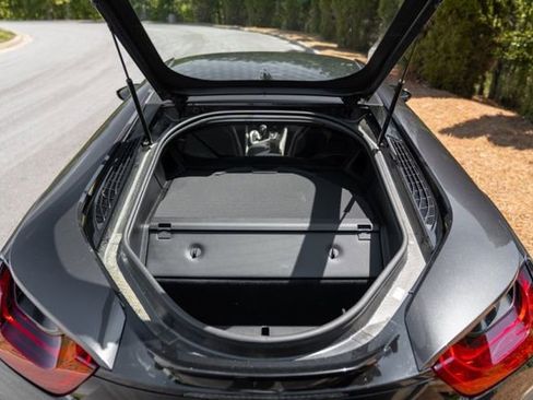 Used 2020 BMW i8 Coupe AWD/4WD image 25