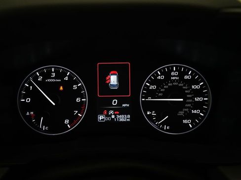 Used 2024 Subaru Crosstrek 2.0i Premium AWD/4WD image 2