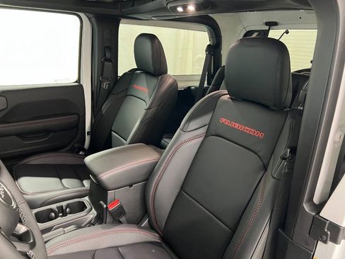 Used 2026 Jeep Wrangler Rubicon w/ Safety Group AWD/4WD image 9