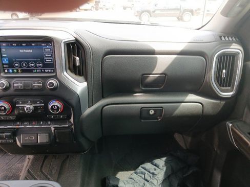 Used 2021 Chevrolet Silverado 1500 RST image 12