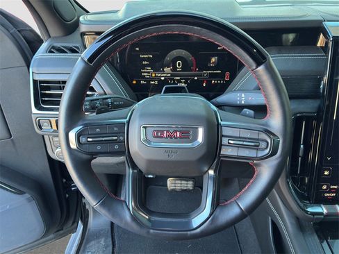 Used 2025 GMC Yukon AT4 Ultimate image 8