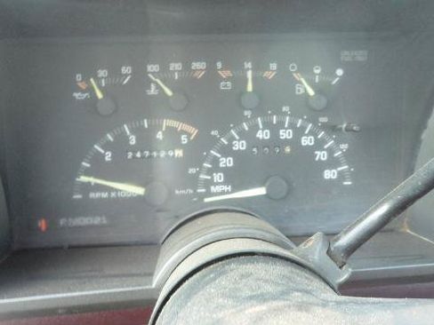 Used 1992 Chevrolet Silverado 2500 4x4 Regular Cab image 25