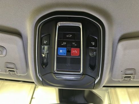 Used 2021 Jeep Grand Cherokee L Limited w/ Trailer Tow Group (B) image 3