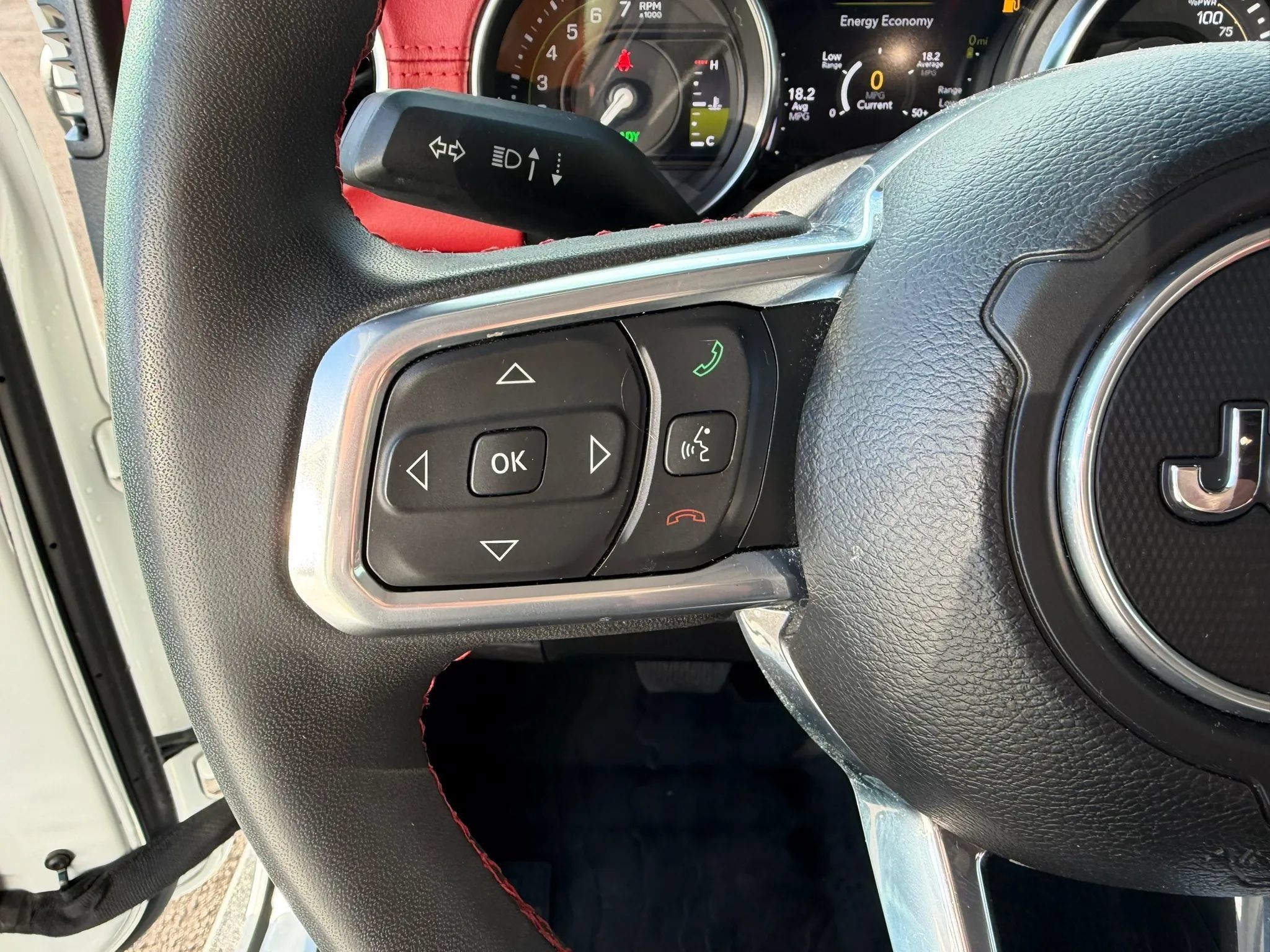 Used 2023 Jeep Wrangler Unlimited Rubicon 4xe AWD/4WD image 15