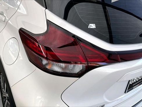 Certified 2024 Nissan Kicks SV w/ Interior Electronics Package FWD image 28