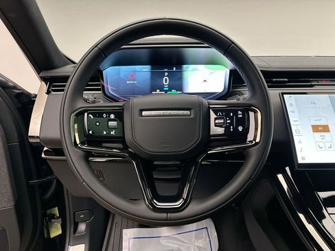 Used 2025 Land Rover Range Rover Sport Dynamic SE image 12