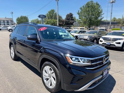 Used 2023 Volkswagen Atlas SE w/ Panoramic Sunroof Package AWD/4WD image 12