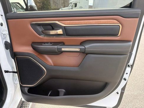 Used 2023 RAM 1500 Limited w/ Body Color Bumper Group image 20