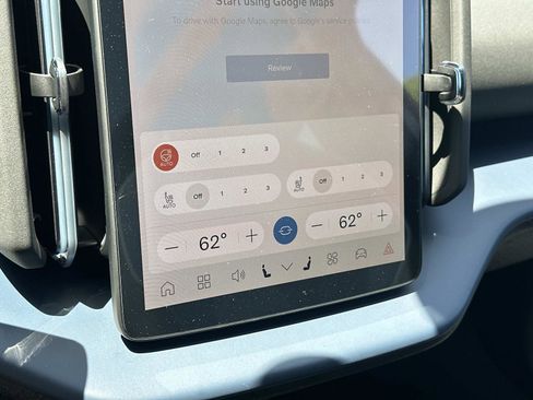 New 2026 Volvo EX30 Plus w/ Climate Package image 25