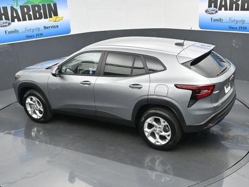 New 2026 Chevrolet Trax LS w/ LS Convenience Package image 23