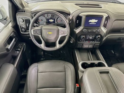 Used 2021 Chevrolet Silverado 1500 LTZ w/ LTZ Convenience Package II AWD/4WD image 3