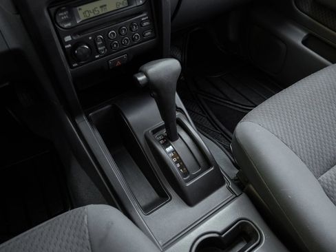 Used 2004 Nissan Xterra XE RWD image 25