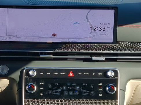 New 2025 Genesis GV80 3.5T e-SC image 17