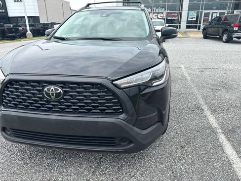 Used 2022 Toyota Corolla Cross LE AWD/4WD image 11