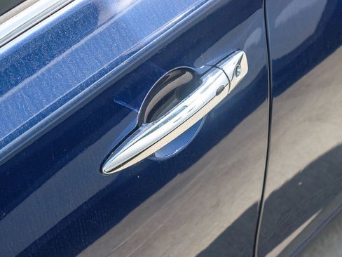 Used 2017 Nissan Sentra SV image 9