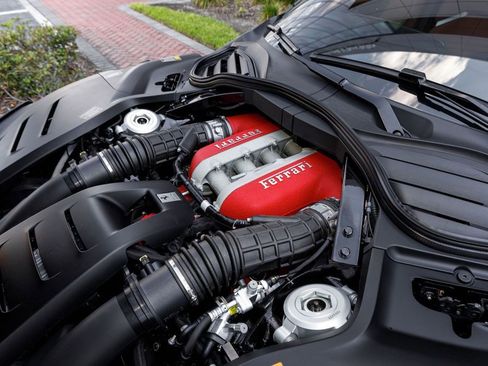 Used 2024 Ferrari Purosangue AWD/4WD image 11