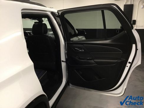 Used 2022 Chevrolet Traverse Premier w/ Redline Edition AWD/4WD image 36