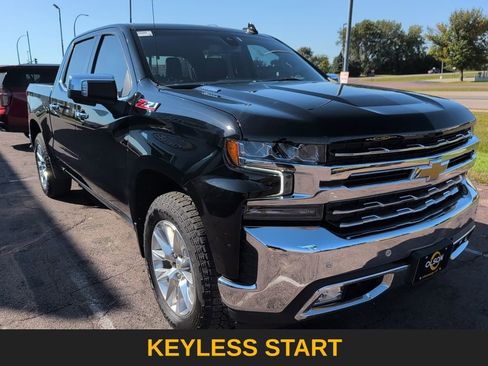 Used 2022 Chevrolet Silverado 1500 LTZ w/ Safety Package II image 9