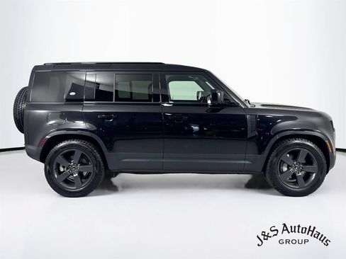Used 2023 Land Rover Defender 110 SE AWD/4WD image 8