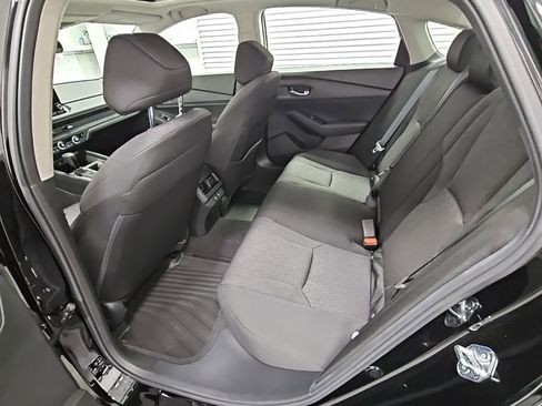 Used 2025 Honda Accord SE image 29