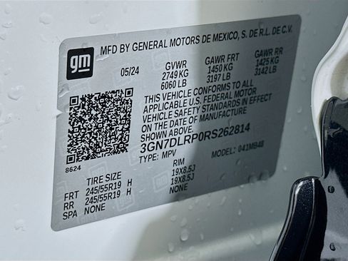 Used 2024 Chevrolet Equinox EV LT image 12