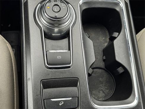 Used 2017 Ford Fusion SE w/ Fusion SE Technology Package image 34