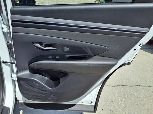 Used 2022 Hyundai Tucson Limited FWD image 12