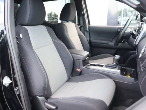 Used 2021 Toyota Tacoma TRD Sport RWD image 22