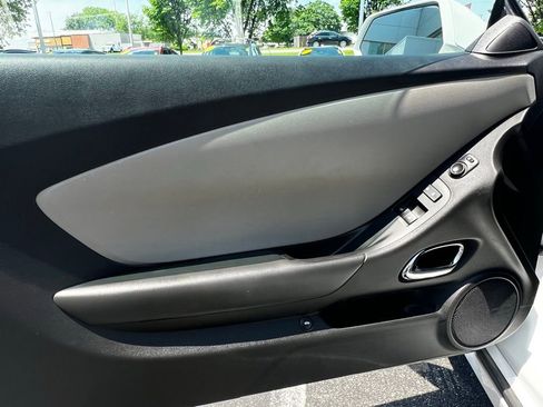 Used 2015 Chevrolet Camaro LS RWD image 26