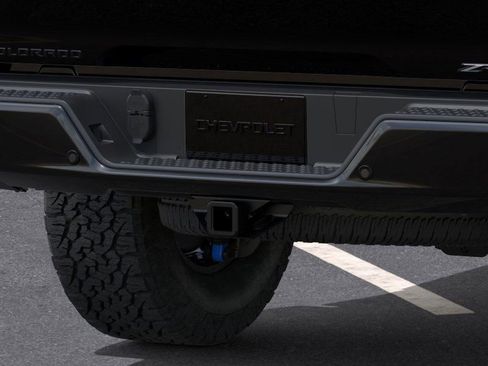 New 2026 Chevrolet Colorado ZR2 w/ Midnight Edition AWD/4WD image 14