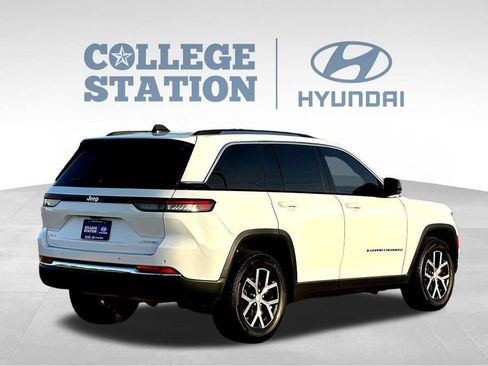 Used 2024 Jeep Grand Cherokee Limited AWD/4WD image 10