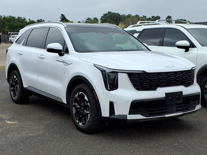 Used 2025 Kia Sorento S w/ Panoramic Sunroof Package