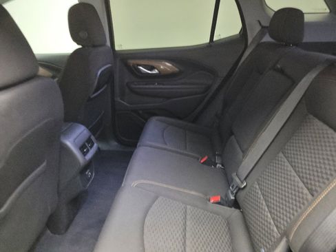 Used 2021 GMC Terrain SLE w/ Driver Convenience Package image 18