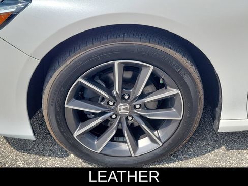 Used 2021 Honda Accord EX-L image 6